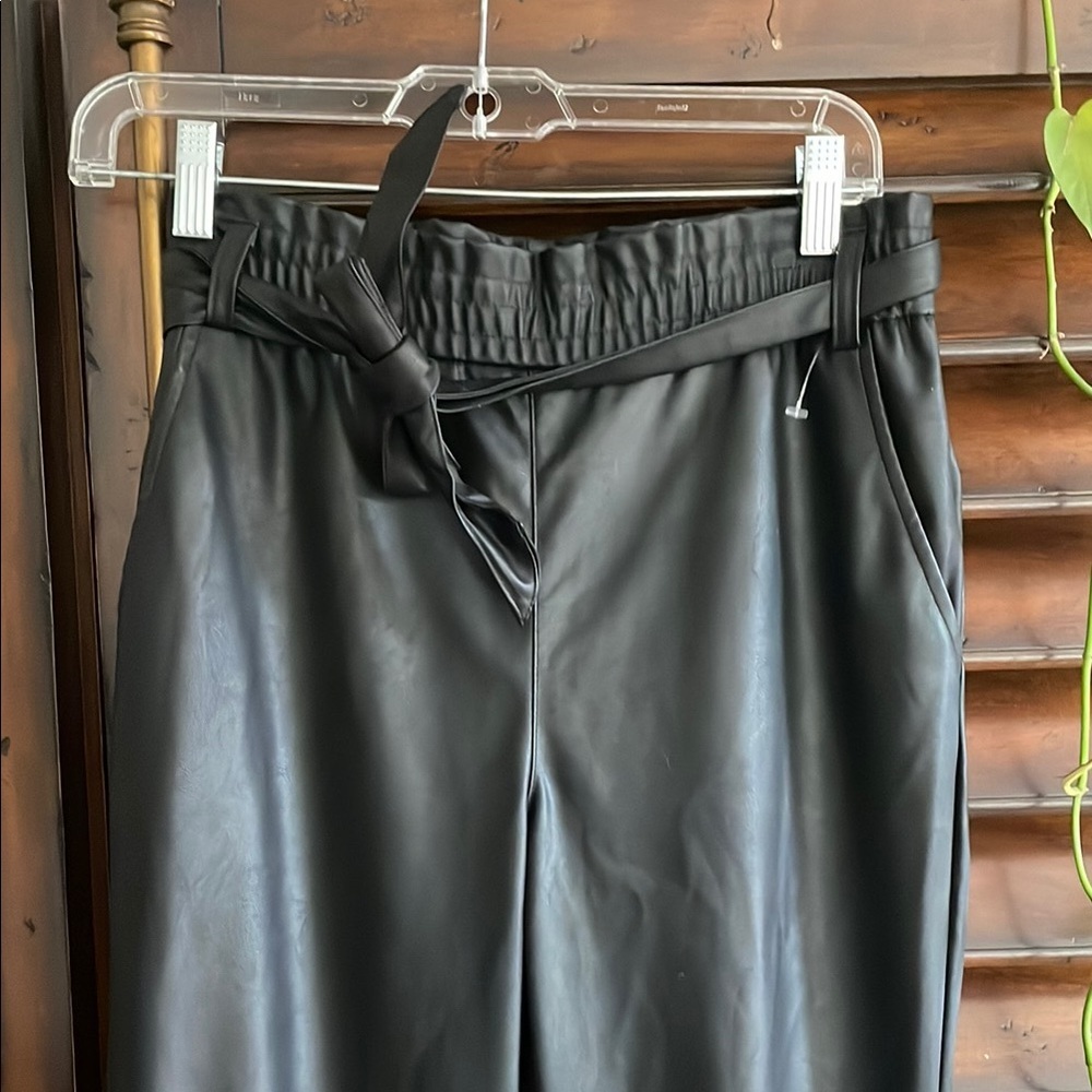 Guess NWOT Black Faux Leather Jogger Pants XS - Picture 2 of 9